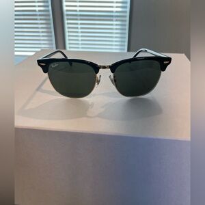 Classic Ray-Ban RB3016W W0365 Clubmaster Sunglasses All Black Gently Used